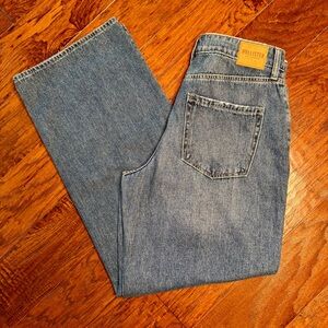 Hollister Ultra High Rise Baggy Jeans, Size 29